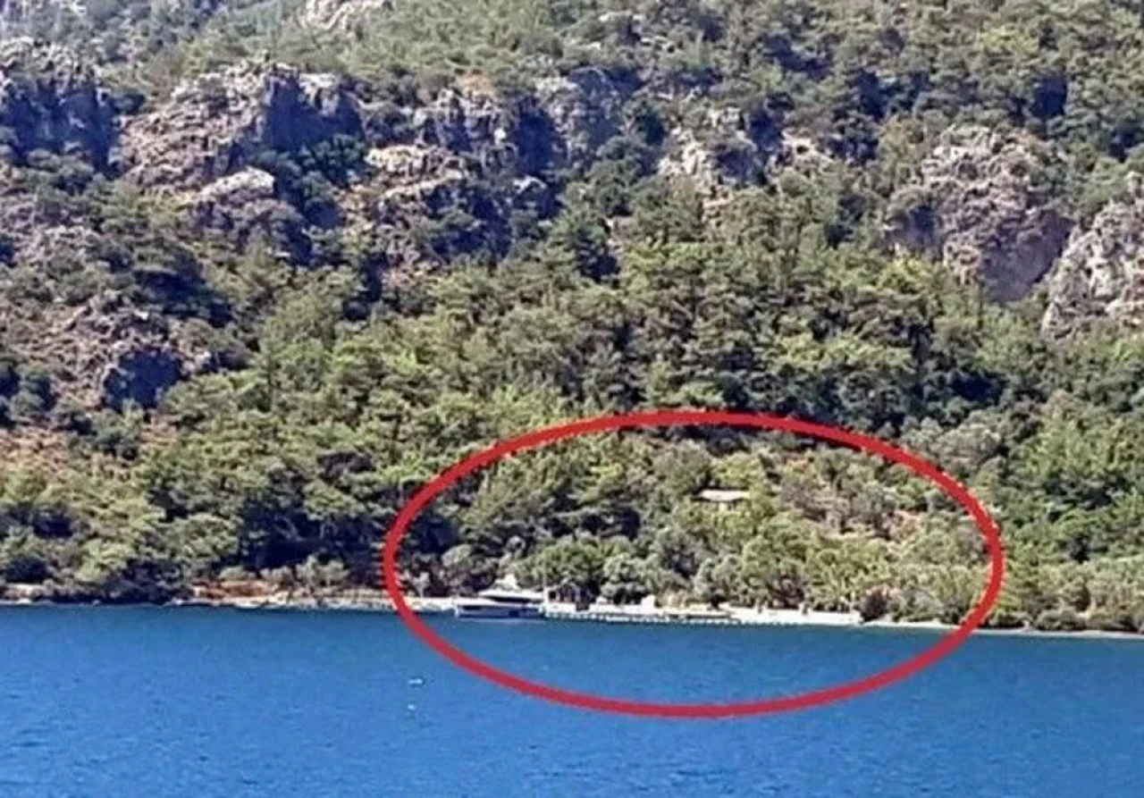 Şahan Gökbakar'ın Marmaris'teki villası kaçak çıktı! Yıkım kararı çıktı