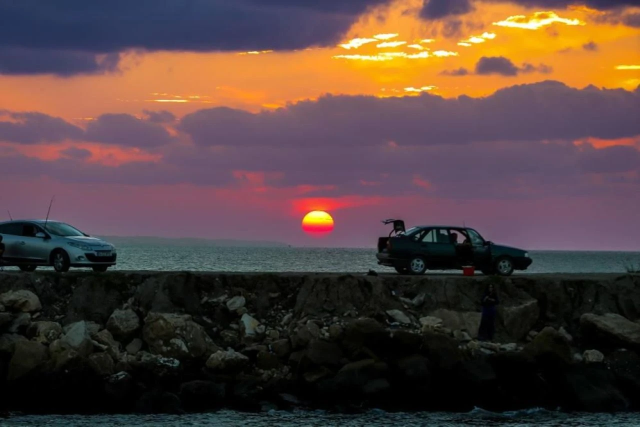 Sakarya'nın gizli cennetinde büyüleyici gün batımı: Manzarası hayran bıraktı!
