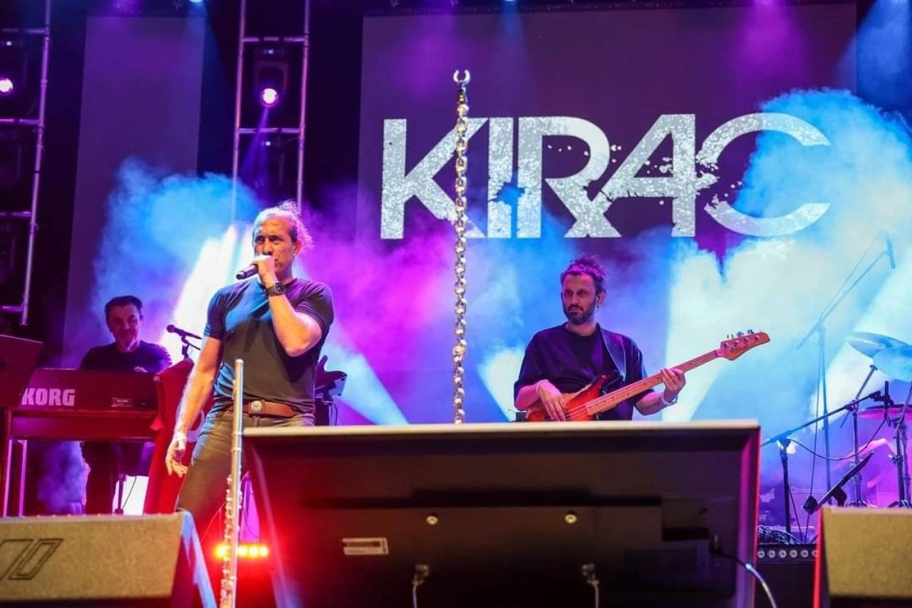 Kıraç konser yolunda kayboldu, adres sorunca ortaya ilginç görüntüler çıktı - 1. Resim