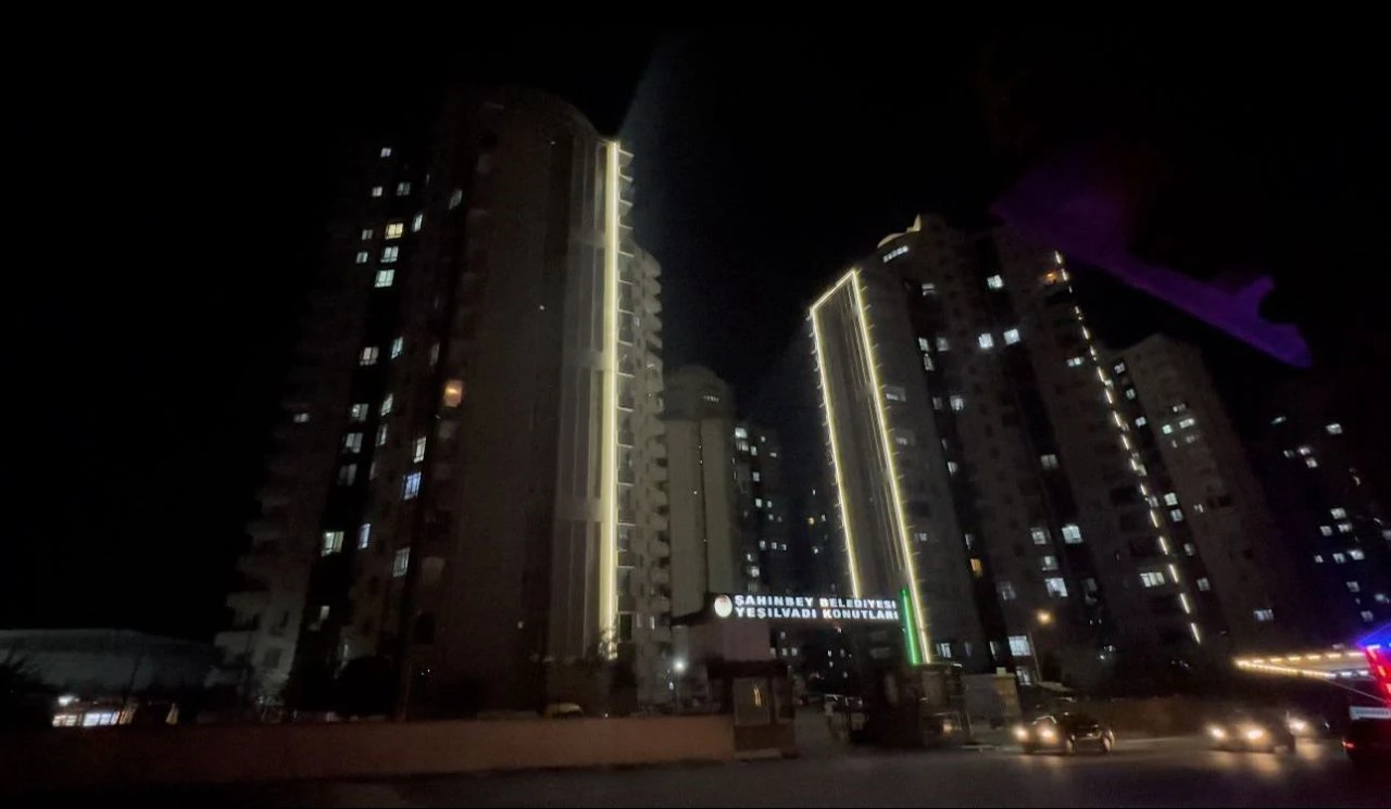 Site bahçesindeki kavgayı ayırmak isterken canından oldu! - 1. Resim