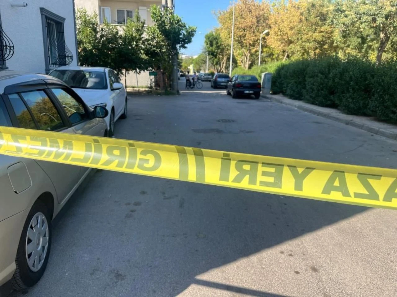 Bu acıya yürek dayanmaz! Okula başladığı gün servisin altında kaldı - 1. Resim