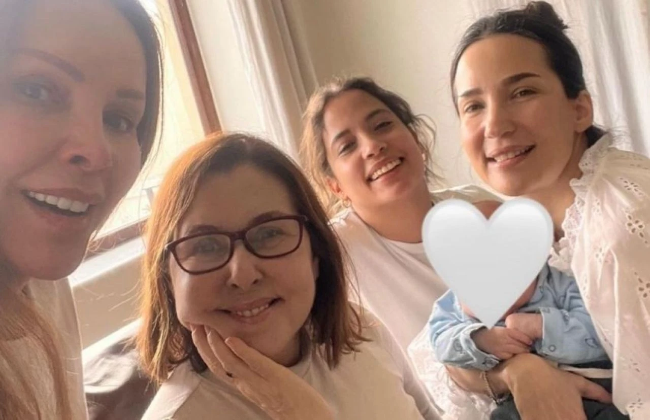 İpek Açar ikinci kez anne olmuştu! İlk kez oğlu Ömer'in yüzünü gösterdi - 2. Resim