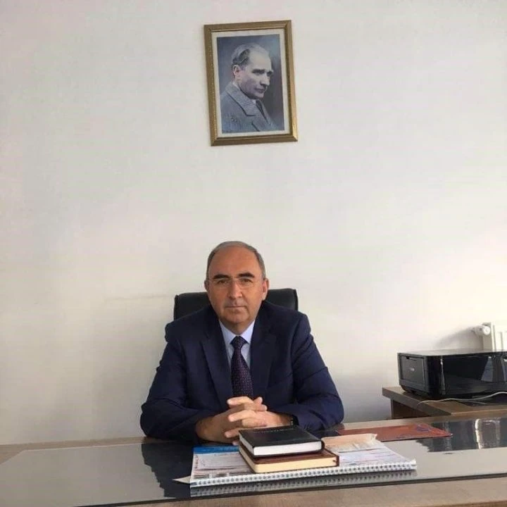 İYİ Parti'de yaprak dökümü sürüyor! Eşi ve 7 arkadaşıyla istifa ettiğini duyurdu - 1. Resim