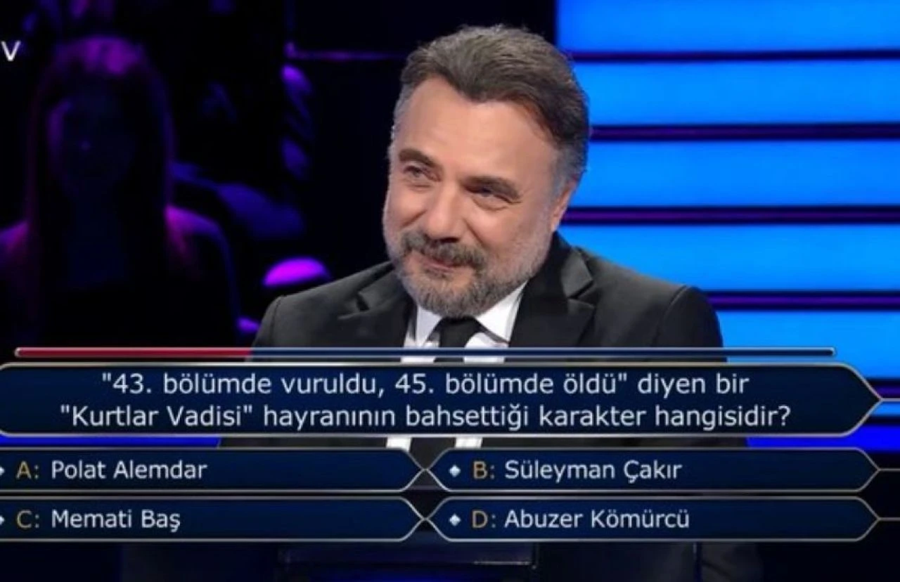 Kim Milyoner Olmak İster'de Oktay Kaynarca rüzgarı! Kurtlar Vadisi sürprizi  gülümsetti - 1. Resim