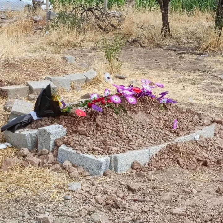 Narin Güran'ın cenazesi gözyaşlarıyla toprağa verildi! İmamın konuşması yürek yaktı - 8. Resim