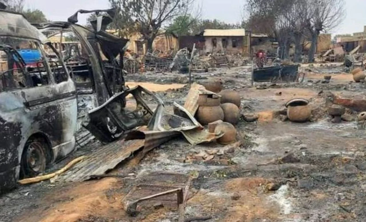 Sudan'da siviller hedef alındı: Pazar yerine topçu saldırısında çok sayıda ölü ve yaralı var - 1. Resim