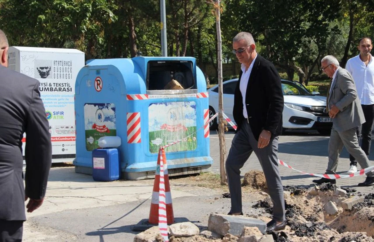 TFF Başkanı İbrahim Hacıosmanoğlu'nun zor anları: Hendekten atladı!