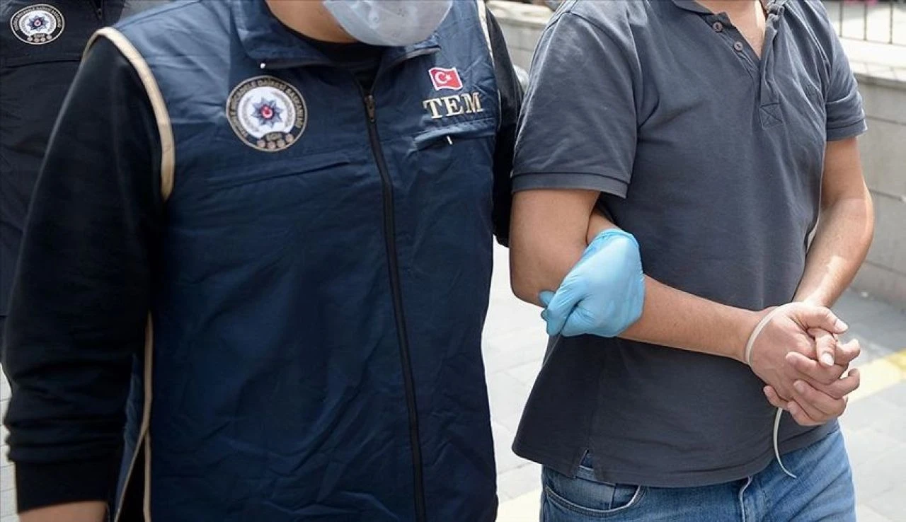 DEAŞ'ın finans yapılanmasına eş zamanlı operasyon: Gözaltılar var - 1. Resim