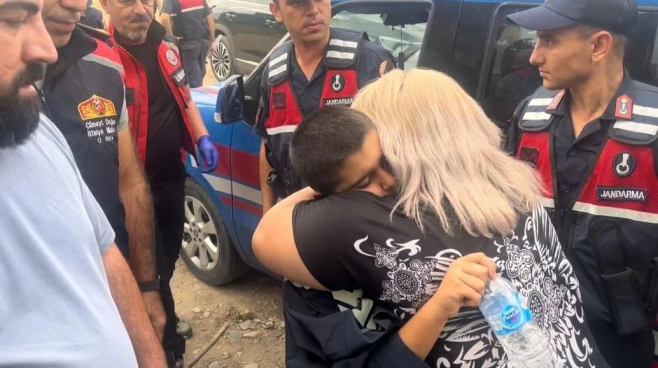 Narin'den sonra bir kayıp haberi de Çanakkale'den gelmişti! 12 yaşındaki çocuk ağaçta uyurken buldu - 3. Resim