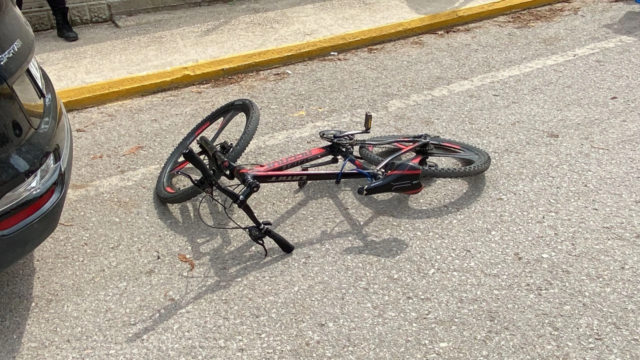 Ödünç aldığı bisiklet çocuğun sonu oldu! Üzerinden cip geçti