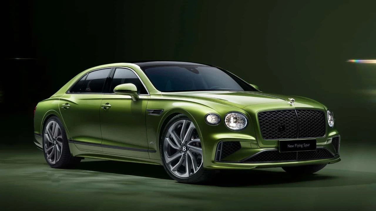 Yeni Bently Flying Spur tanıtıldı: İkonik W12 motoru artık yok!