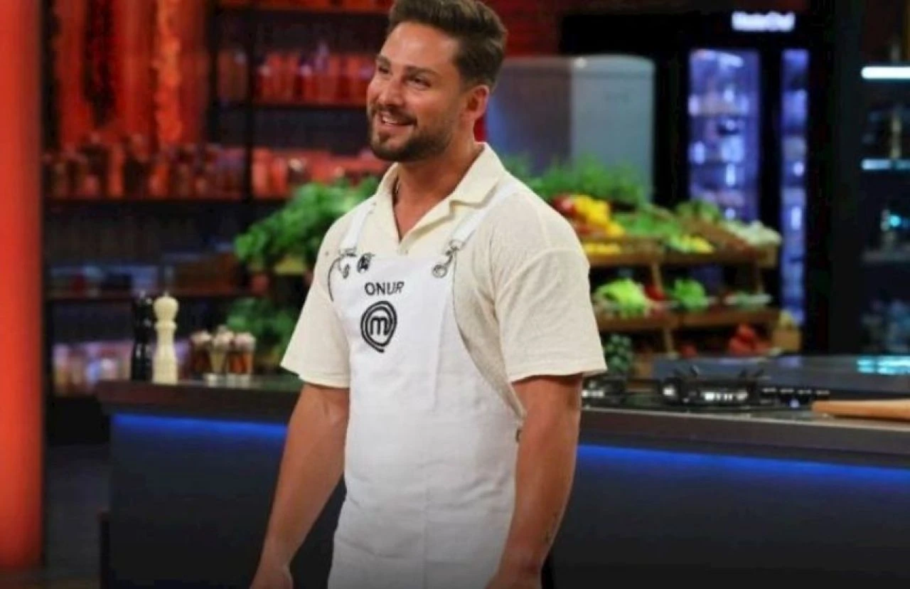 MasterChef'te korkunç kaza! Yüzüne kızgın yağ sıçrayan yarışmacı devam edemeyecek