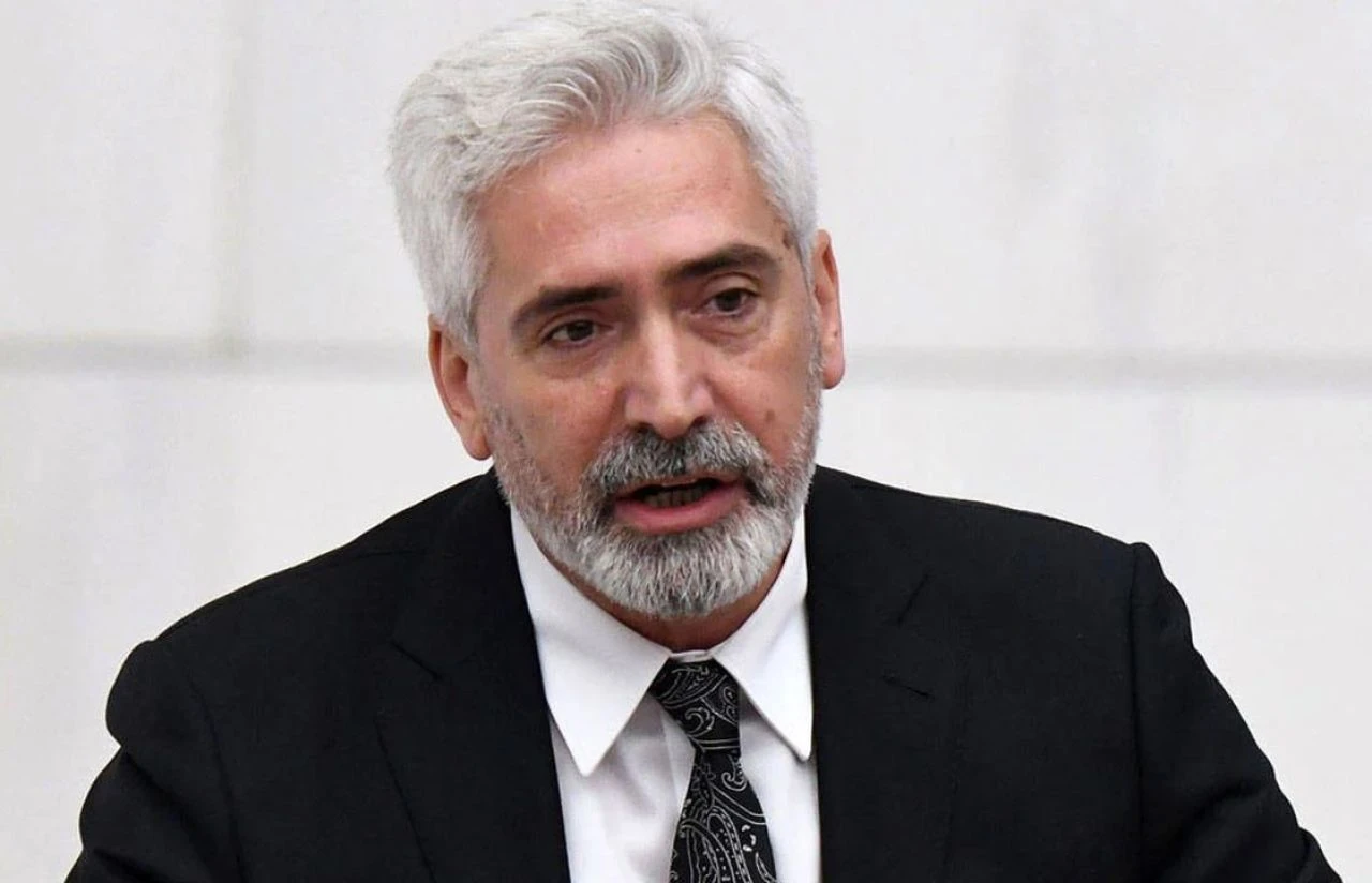 Narin Güran cinayetiyle ilgili sözleri tepki çekmişti! AK Partili Galip Ensarioğlu istifa iddialarına cevap verdi - 3. Resim