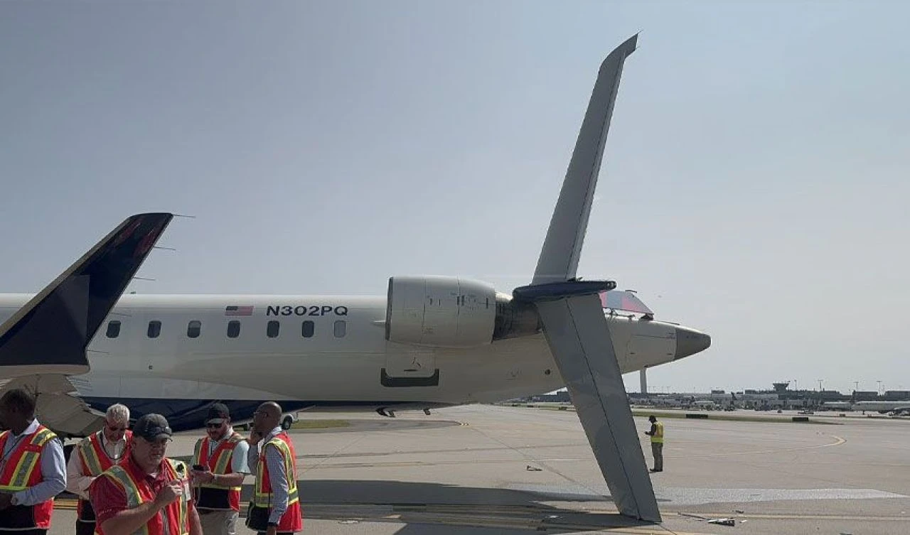 Onlarca yolcu taşıyan uçaklar çarpıştı! Korku dolu anlar