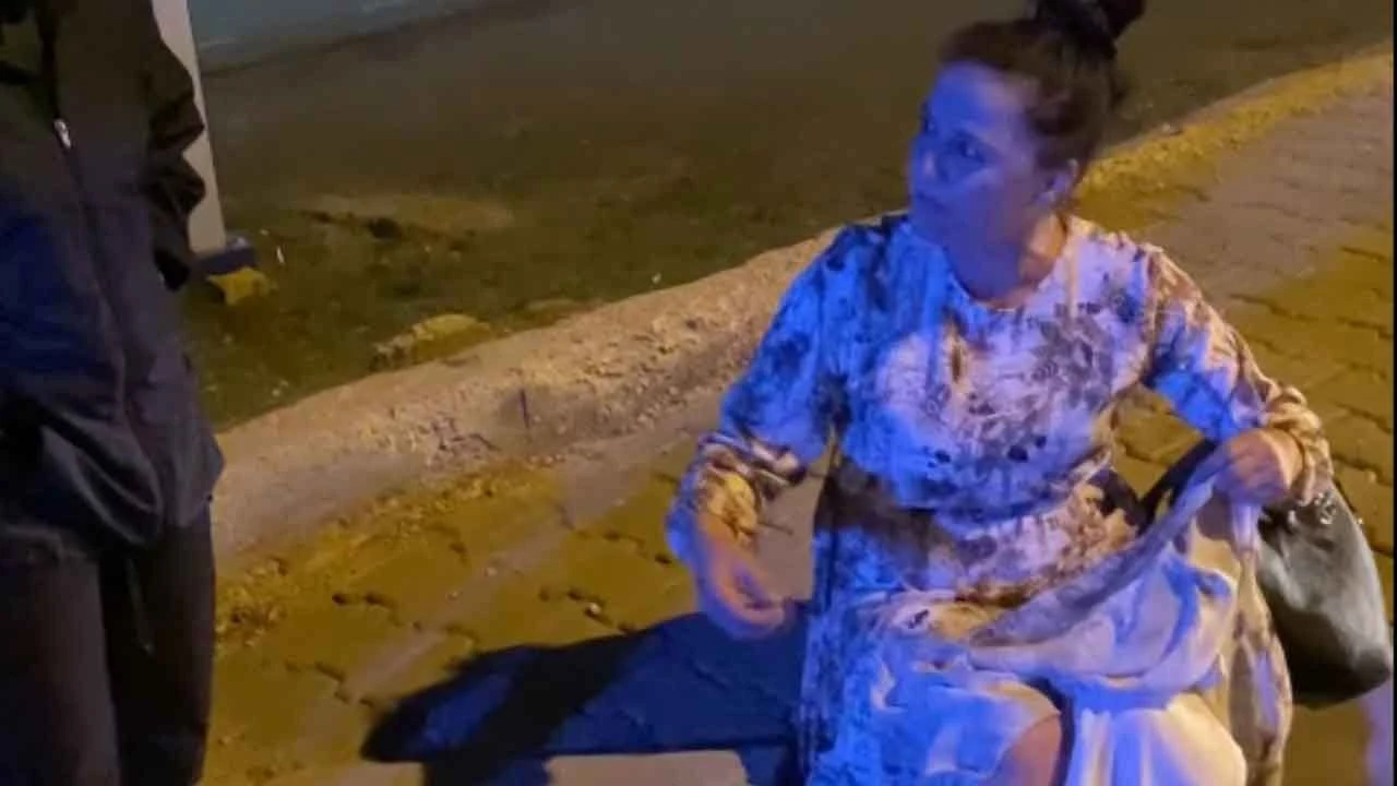 Polisin karayolundaki anne ve kızı ile imtihanı: "Öldürecek misin? Öldür lan"