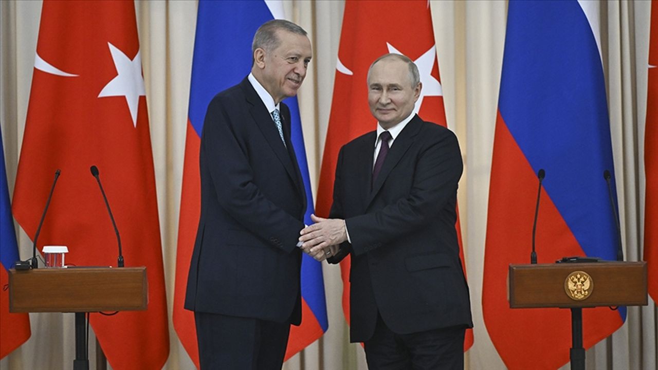 Rus lider Vladimir Putin ve Cumhurbaşkanı Erdoğan BRICS Zirvesi&#039;nde bir araya gelecek