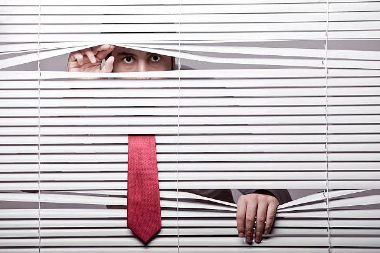 Yüzlerce kadının görüntüsü çıktı! 30 senelik röntgenciden pişkin savunma - 1. Resim