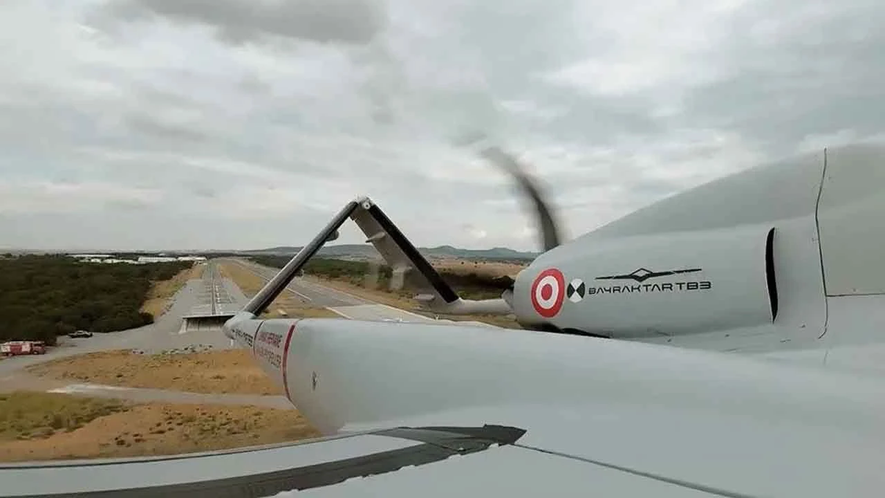Bayraktar TB3 bir testi daha başarıyla geçti! Rampadan uçtuğu anlar paylaşıldı