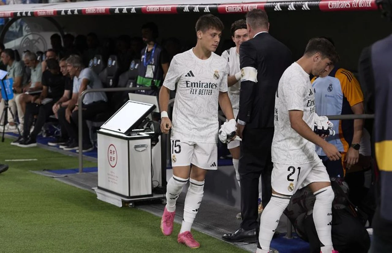 Carlo Ancelotti'den Real Sociedad maçı öncesi Arda Güler kararı! - 2. Resim