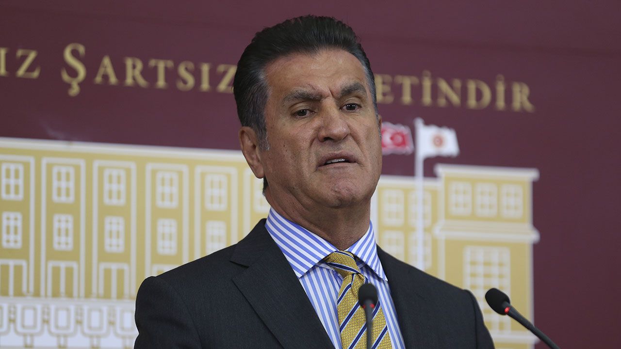 CHP&#039;li Mustafa Sarıgül&#039;den hükümete çağrı: Öğretmenlere bir maaş ikramiye verilsin