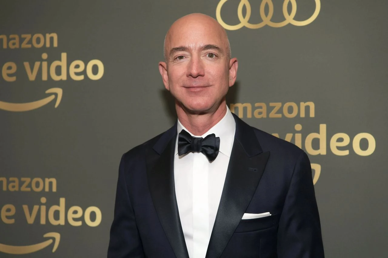 Dünyanın en zengin 3. insanı Jeff Bezos ev alırken indirim istedi: Pazarlık yöntemi başına iş açtı - 1. Resim
