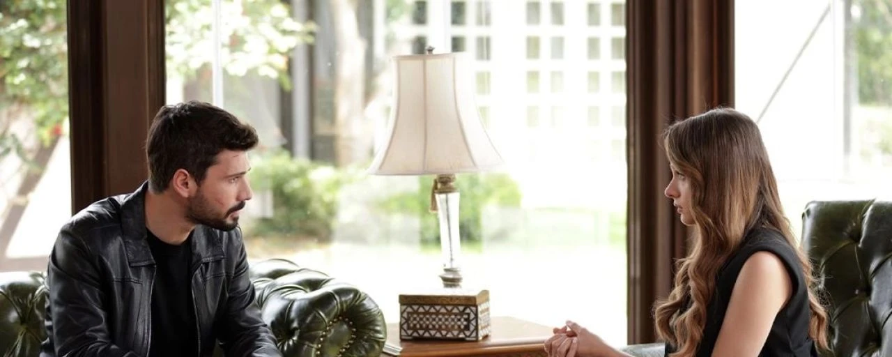 Hudutsuz Sevda'nın yeni sezon tarihinin 26 Eylül olması bekleniyor