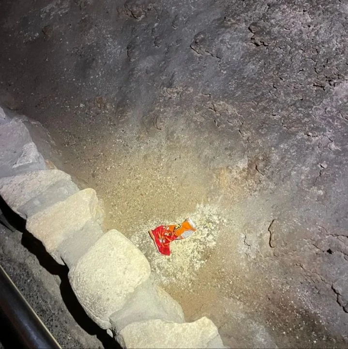 Mağaraya düşen cips krizi: Büyük hasara neden oldu - 1. Resim