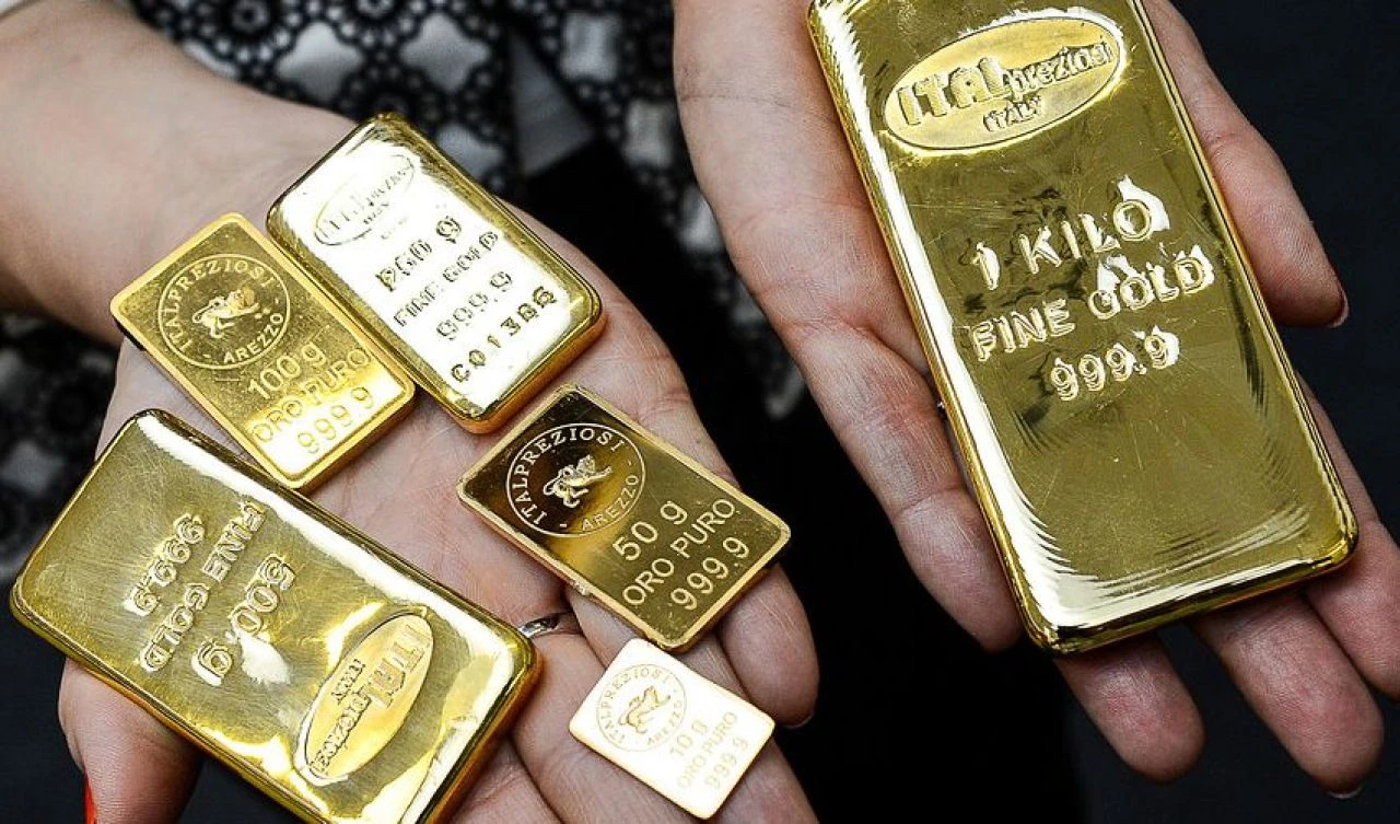 Altın fiyatları için yeni rekor! İki banka aynı rakamda birleşti: Gram altın için kritik seviyeler açıklandı - 3. Resim