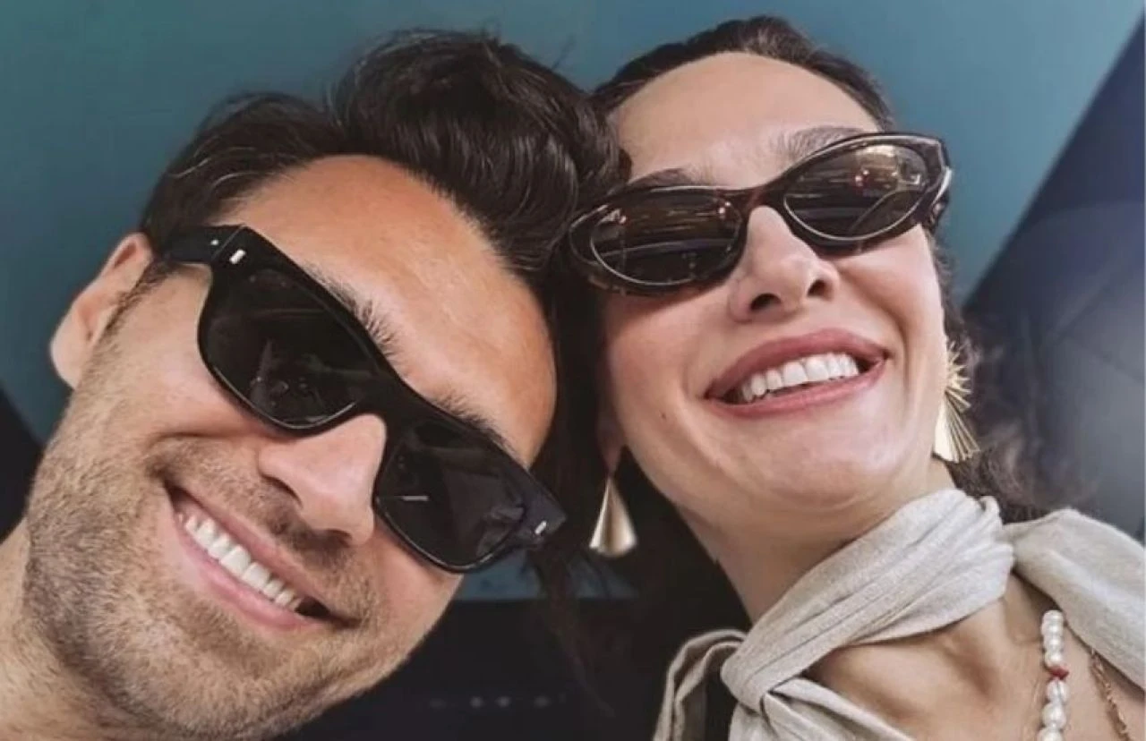 Birce Akalay annesini paylaştı! Herkes benzerliğe dikkat çekti