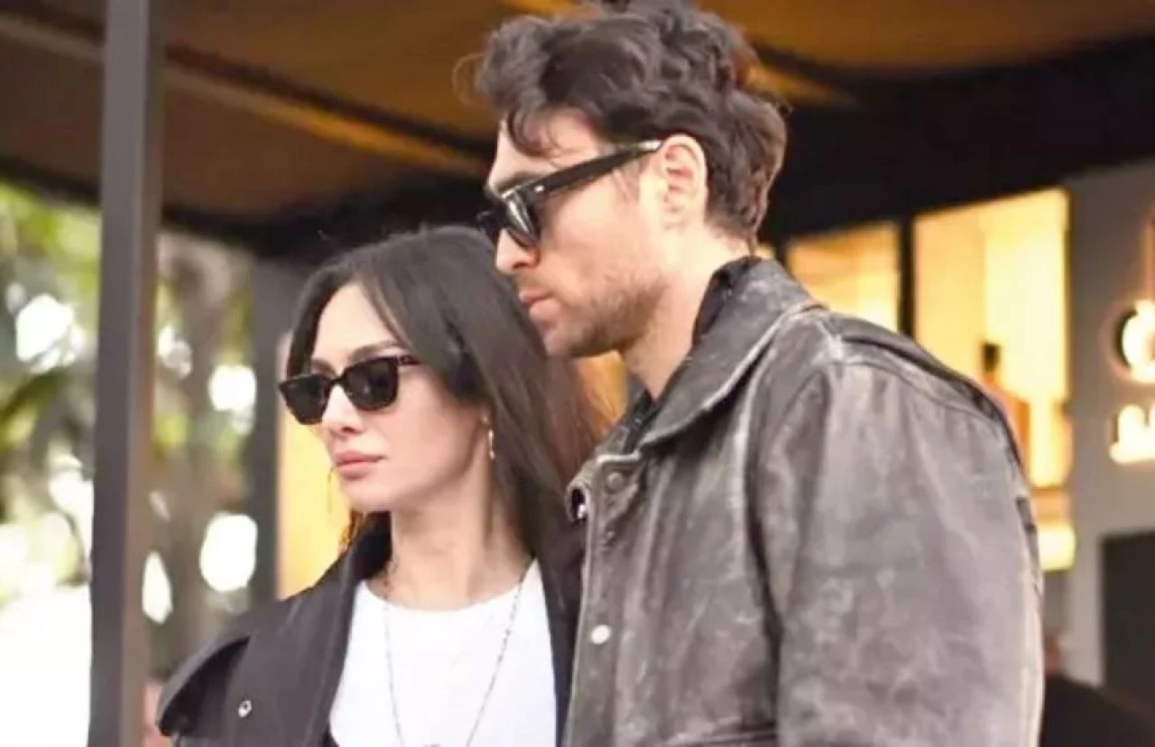 Birce Akalay annesini paylaştı! Herkes benzerliğe dikkat çekti