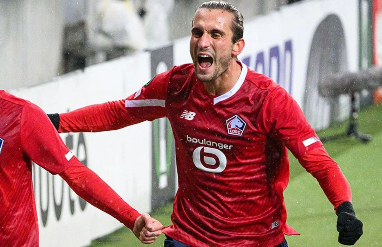 Galatasaray ve Beşiktaş ile adı anılıyordu: Yusuf Yazıcı'nın menajerinden transfer açıklaması!