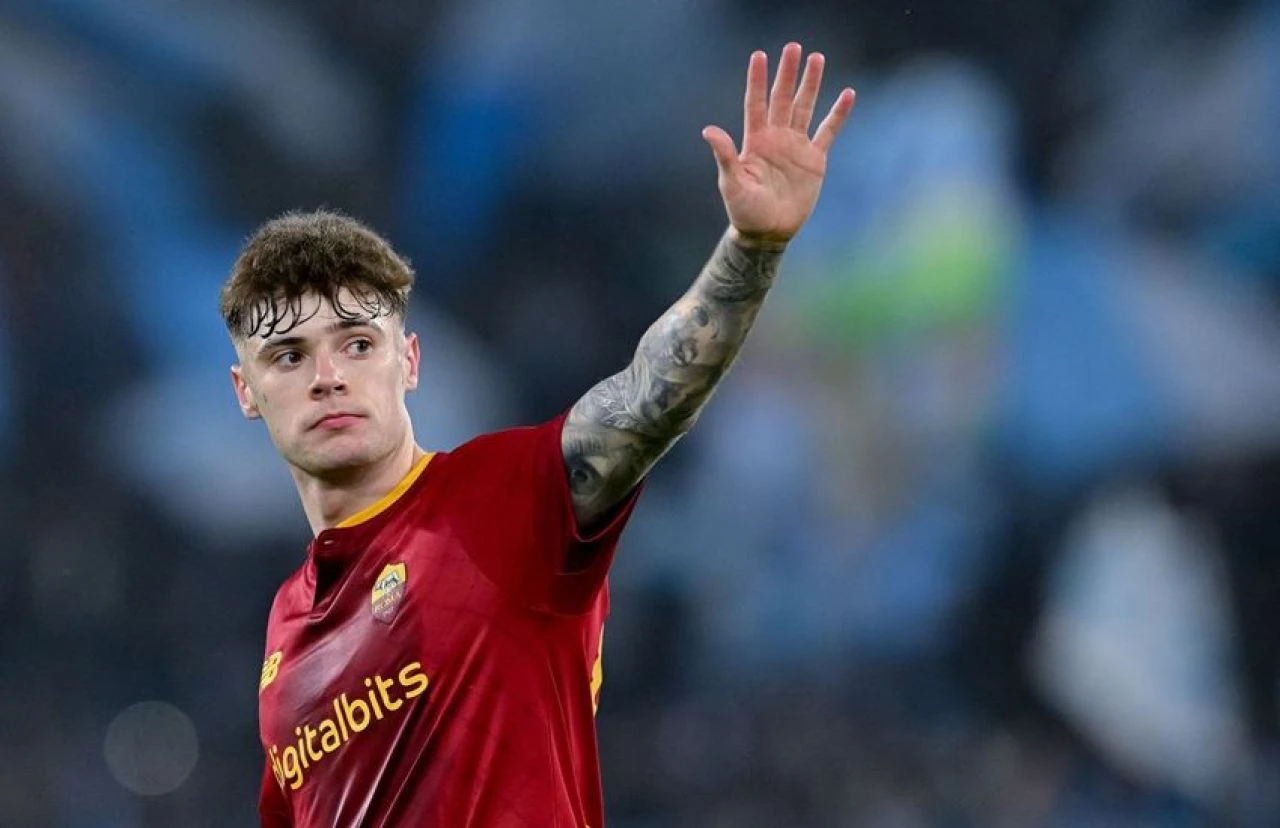 Galatasaray'a transfer olmayı reddeden Nicola Zalewski, Roma'da kadro dışı bırakıldı!