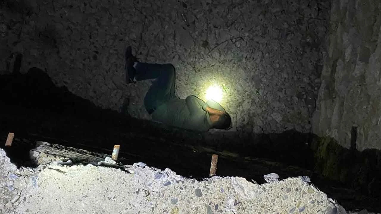 'Kuyuya düştüm' diye telefon eden kişi 4,5 saat sonra kurtarıldı