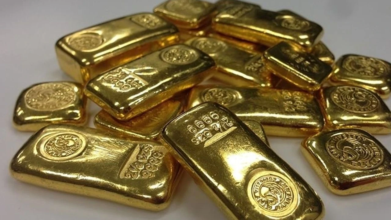 Altın fiyatı rekora göz kırpıyor! Fed faiz indirimi ufukta: Altında düşüş bahisleri geri satın alındı