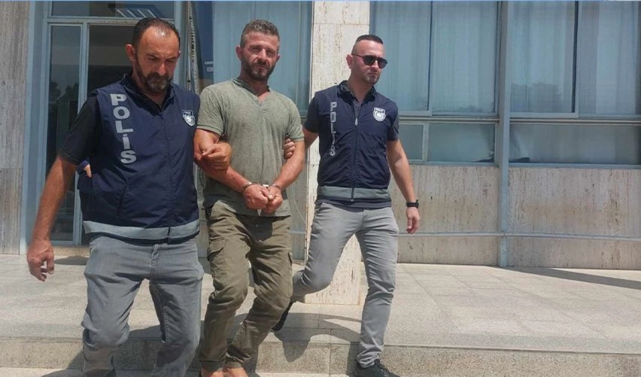 Kan donduran dedikodu cinayeti! Evine sızdı, uykusunda ateşe verdi - 3. Resim