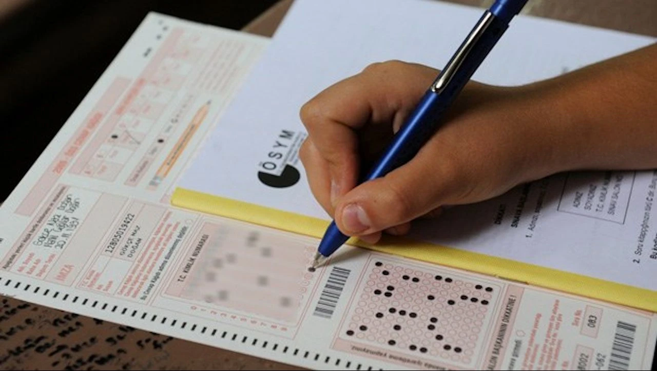 KPSS ortaöğretim sınavı 10.15'te başlıyor, 130 dakika sürüyor