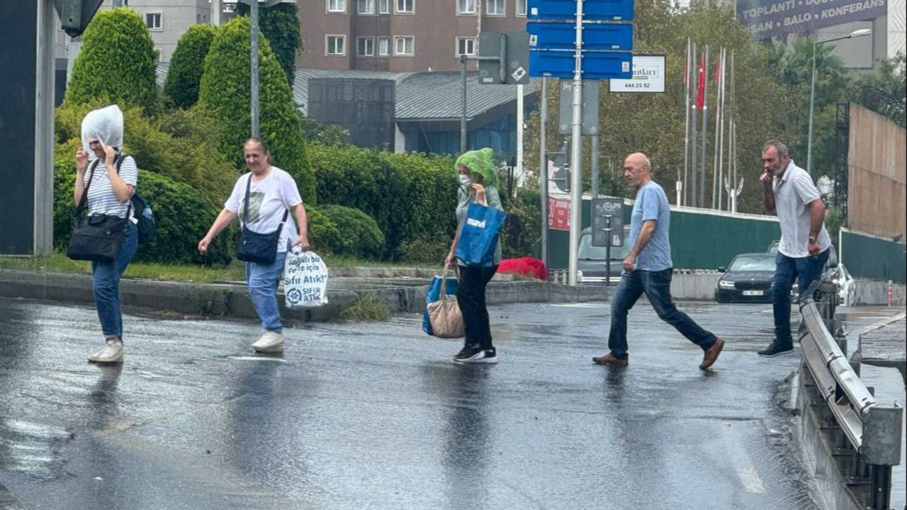 Meteoroloji uyardı: Sıcaklık 8 derece birden düşecek! İstanbul'a AKOM'dan uyarı geldi