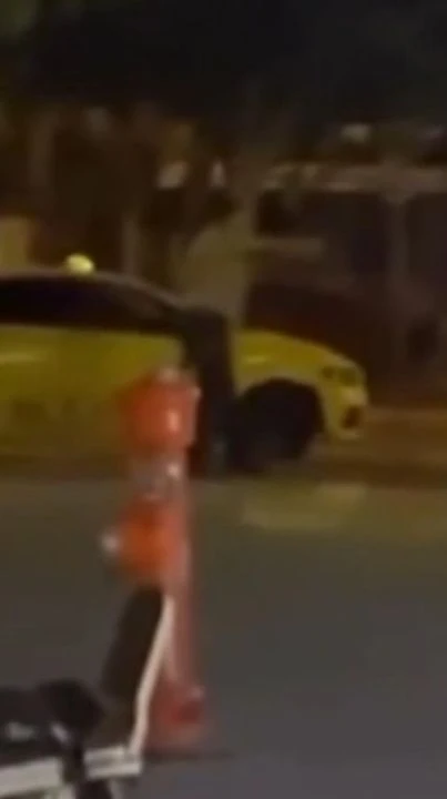 Adana’da olaylı bir gece daha: Bekçiyi bıçaklayan kız ayağından vuruldu! - 1. Resim