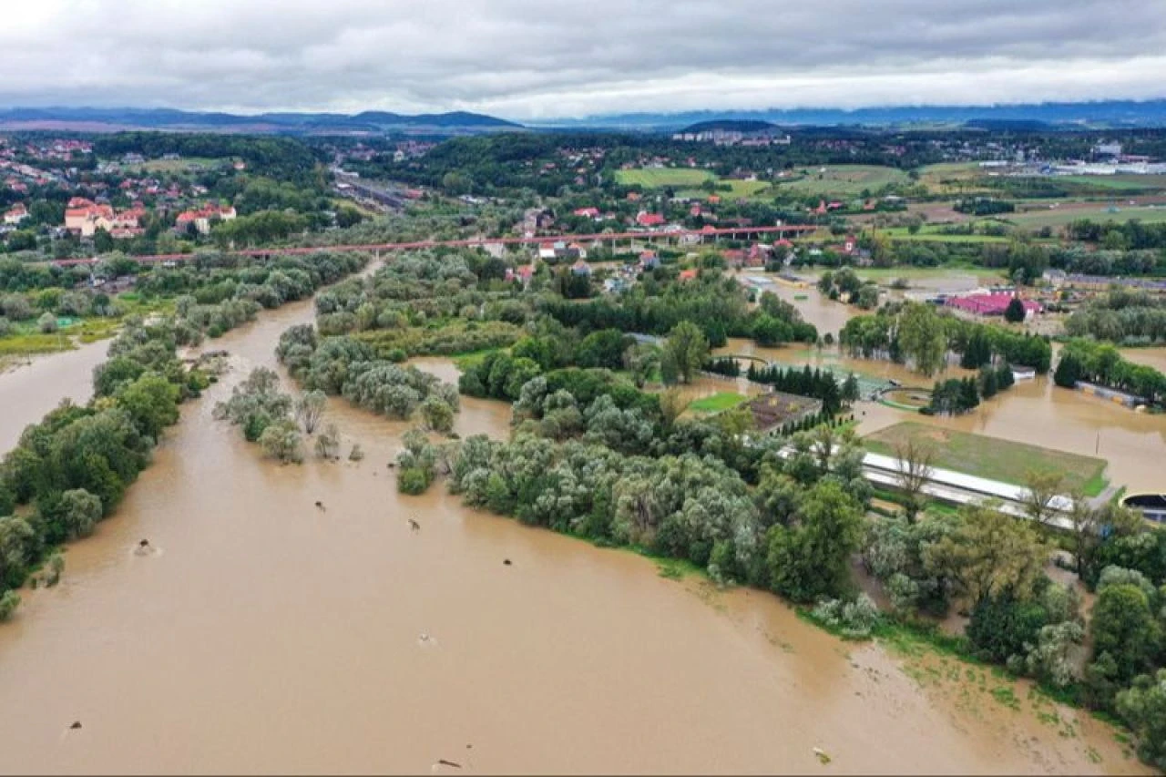 Boris fırtınası Avrupa'yı darmadağın etti: Ölü ve kayıp sayısı artıyor!
