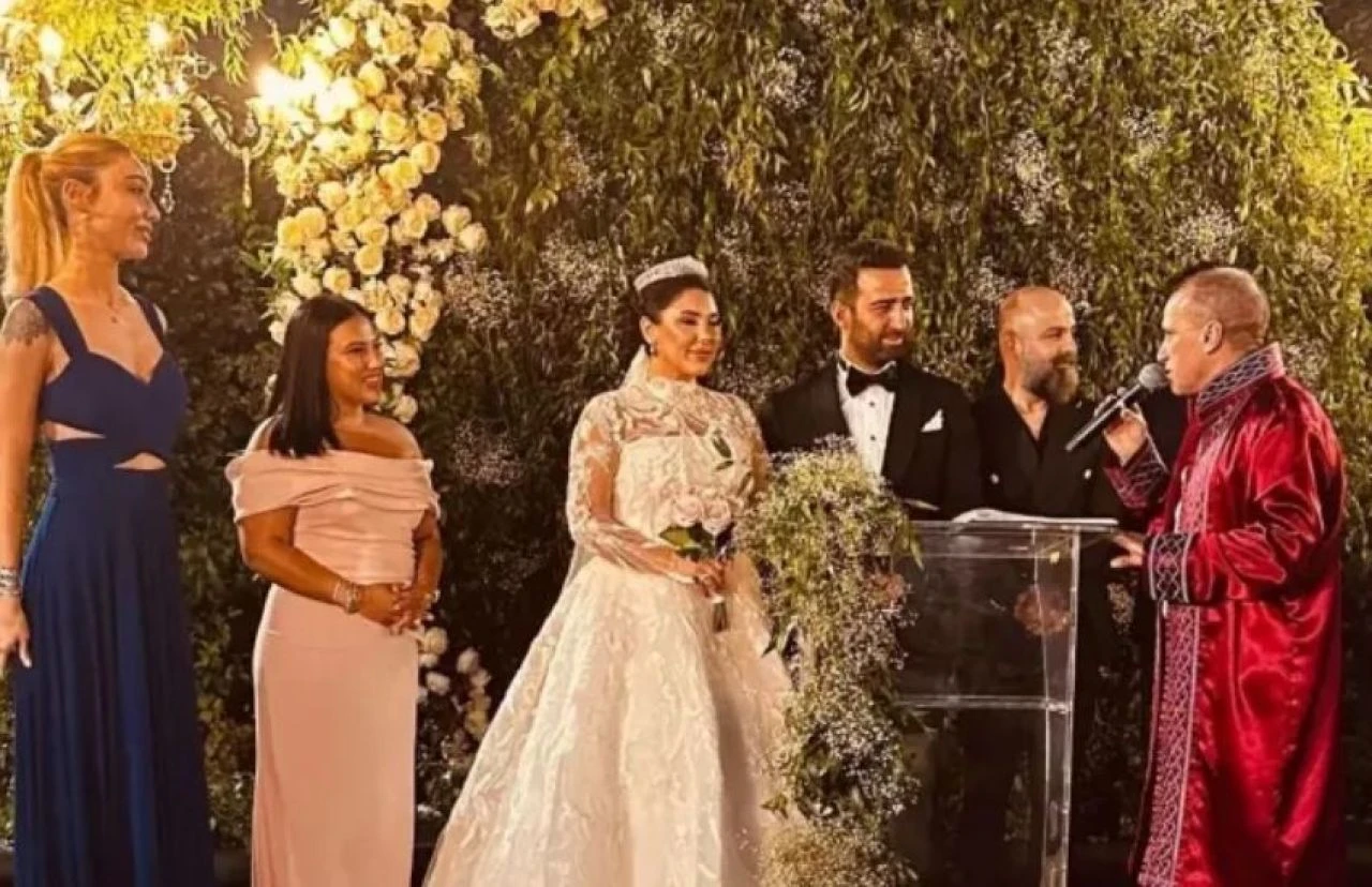 Çukur’un Murtaza’sı Ferit Kaya Diyarbakır’da evlendi! Barış Arduç halay başı oldu - 2. Resim