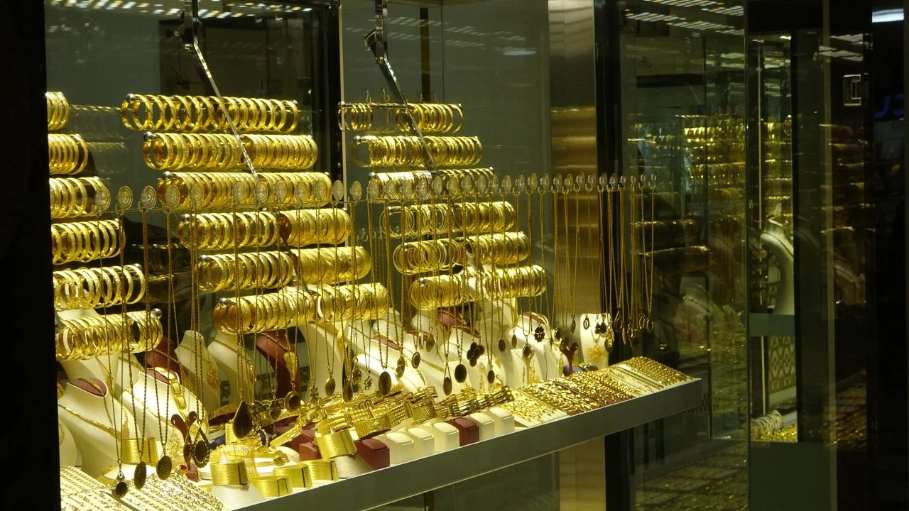 Kuyumcuya büyük şok! Tam 20 milyon TL! Büyük vurgun için 16 yıl bekledi - 1. Resim