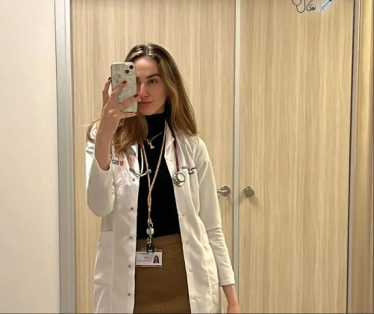 Miss Turkey 2024 birincisi İdil Bilgen hayatına doktor olarak devam edecek! Atandığı yer belli oldu - 3. Resim