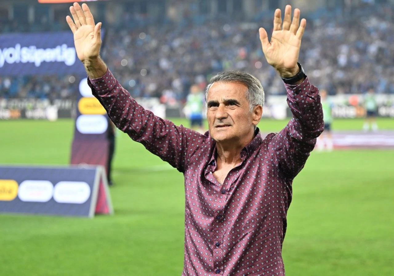 Şenol Güneş'in gömleği derbiye damga vurdu! Fiyatı ve markası ortaya çıktı