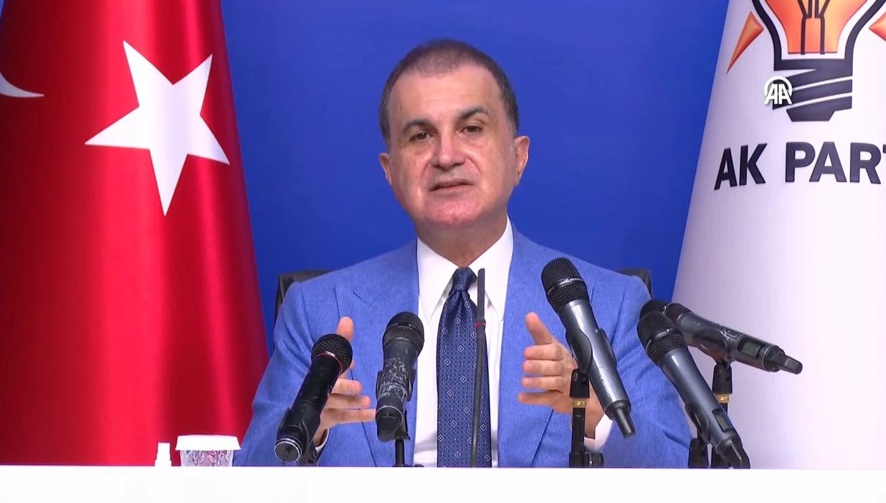 Son dakika | AK Parti Sözcüsü Ömer Çelik tartışmalara noktayı koydu: Anayasa'nın ilk 4 maddesinin değişmesi gündemimizde değil - 2. Resim