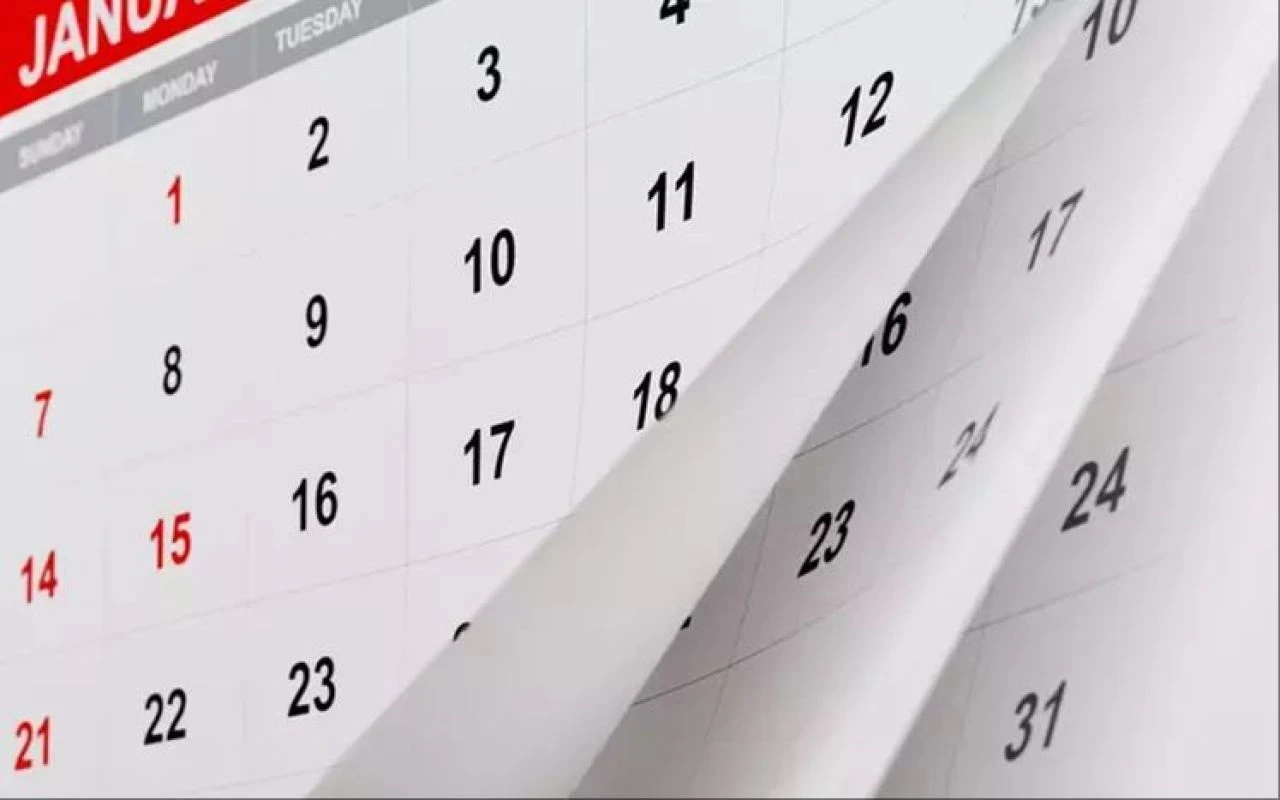 Çalışanlar şimdiden hesaplamaya başladı! 2025'te 45 gün tatil yapılabilir |  TGRT Haber