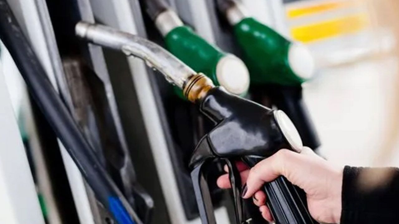 Akaryakıt fiyatları petrolü izliyor! Benzin, motorin ve LPG fiyatlarında tabela değişti