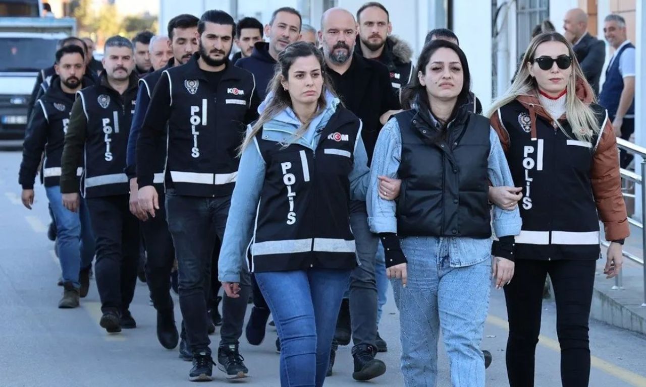 CHP'li belediyede rüşvet iddiası | 5'i tutuklu 12 sanık yargılanıyor! Savunması pes dedirtti - 3. Resim