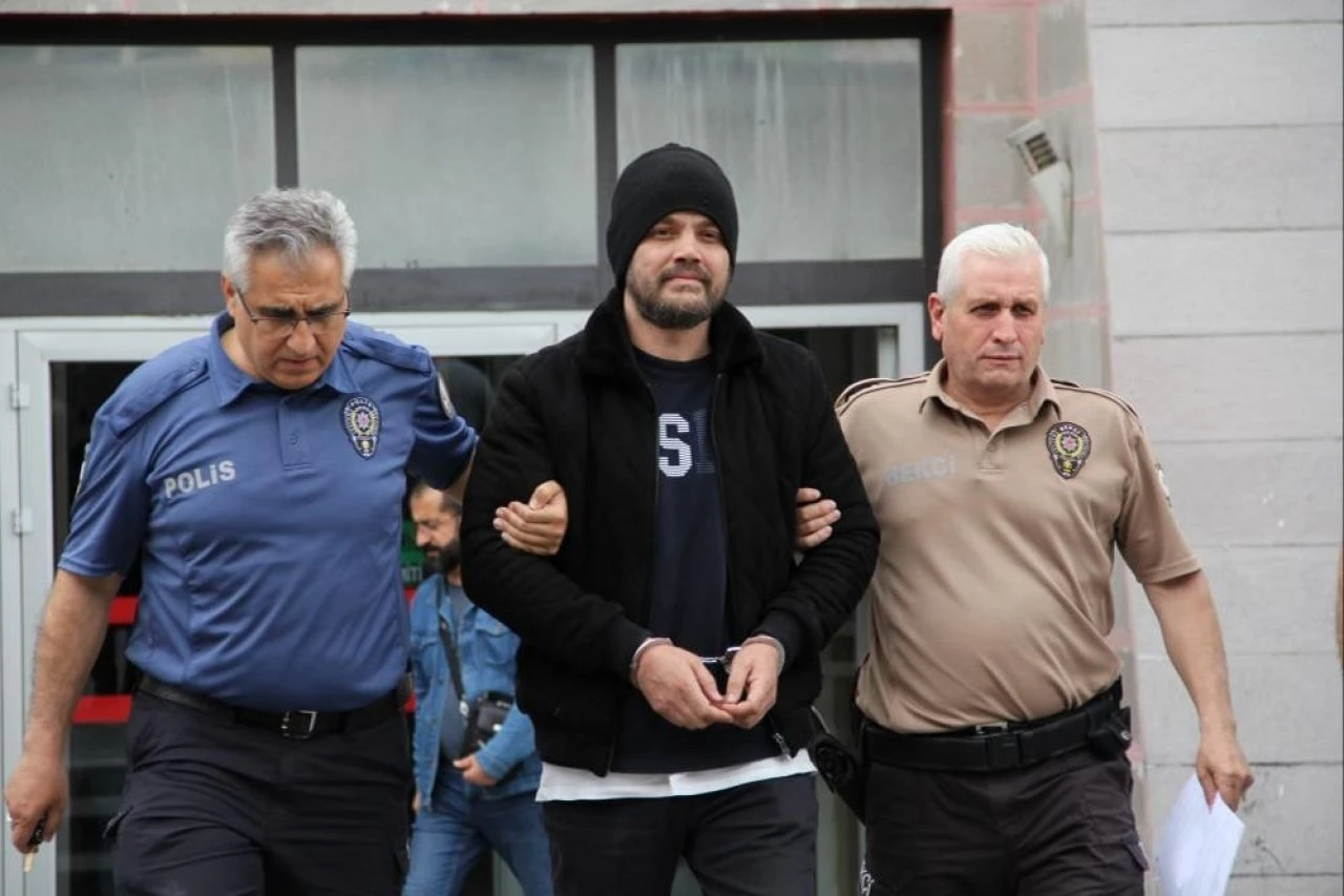 Eski sevgilisini 15 yerinden bıçaklamıştı! Savunması şoke etti: Kadınları suçladı