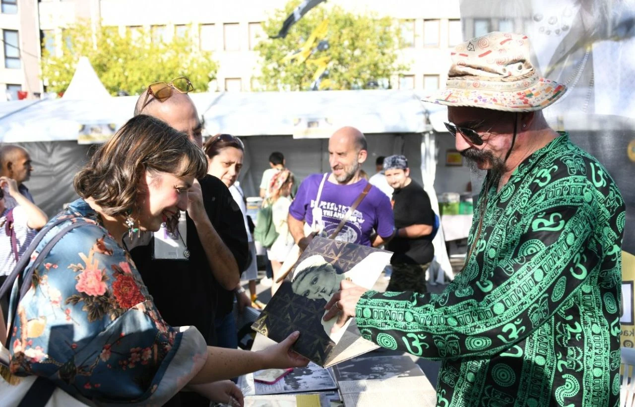 Kadıköy Plak Günleri 21-22 Eylül tarihinde Kalamış Atatürk Parkı'nda düzenlenecek