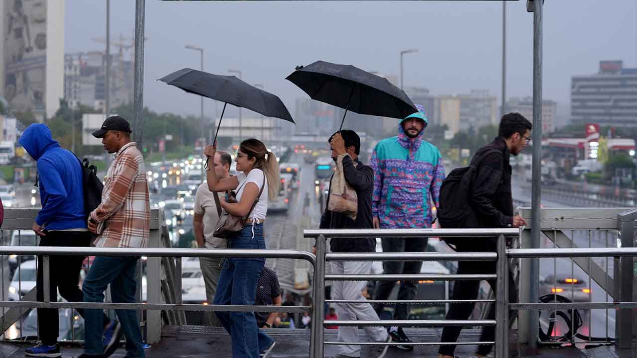 Meteoroloji saat vererek uyardı: İstanbul dahil birçok ilde yağmur var! İşte 18 Eylül 2024 hava durumu raporu